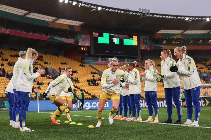 Sweden warm-up ahead of heir match against South Africa in Wellington