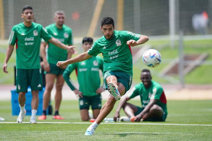 New hybrid pitch unveiled in Mexico with FIFA Forward support 