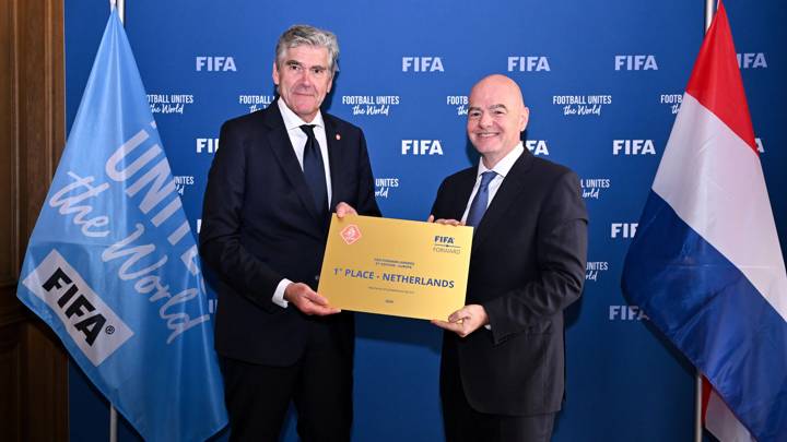 PARIS, FRANCE - JULY 22: FIFA President Gianni Infantino presents FIFA Forward Awards 1st Place Plaque to Royal Dutch Football Association President Frank Paauw during a meeting on the Sidelines of the Olympic Games Paris 2024 at FIFA Paris offices on July 22, 2024 in Paris, France. (Photo by Harold Cunningham/FIFA)