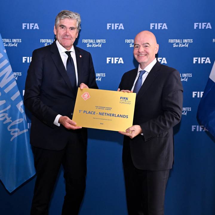 PARIS, FRANCE - JULY 22: FIFA President Gianni Infantino presents FIFA Forward Awards 1st Place Plaque to Royal Dutch Football Association President Frank Paauw during a meeting on the Sidelines of the Olympic Games Paris 2024 at FIFA Paris offices on July 22, 2024 in Paris, France. (Photo by Harold Cunningham/FIFA)