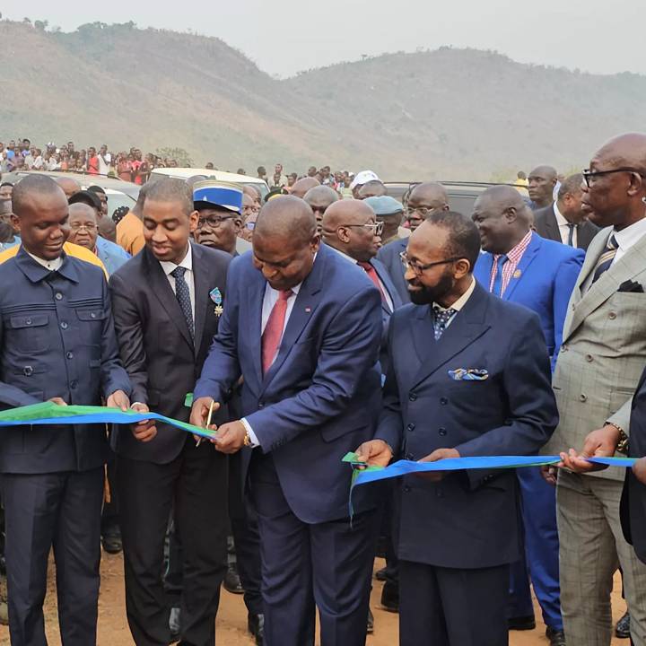 BANGUI, CENTRAL AFRICAN REPUBLIC - JANUARY 08: FIFA Regional Director Africa Gelson Fernandes (C-L) and Central African Republic President Faustin-Archange Touadéra (C-R) during the FIFA Forward Inauguration in Bangui on January 8, 2024 in Bangui, Central African Republic. (Photo by FIFA)