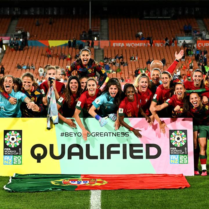 HAMILTON, NEW ZEALAND - FEBRUARY 22: Portugal celebrate victory and qualification for the 2023 FIFA Women's World Cup during the 2023 FIFA World Cup Play Off Tournament match between Portugal and Cameroon at Waikato Stadium on February 22, 2023 in Hamilton, New Zealand. (Photo by Joe Allison - FIFA/FIFA via Getty Images)