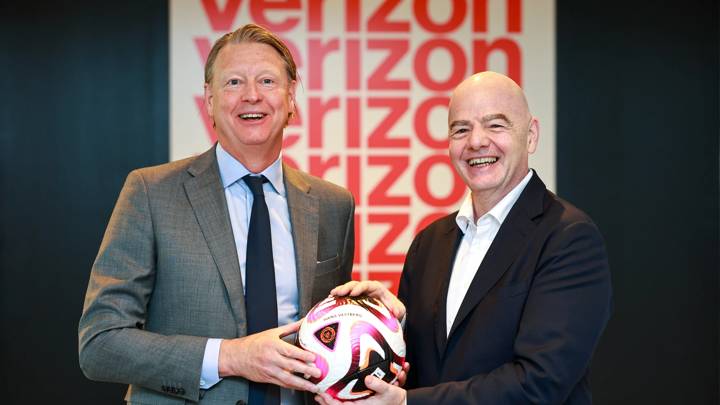 NEW YORK, UNITED STATES - SEPTEMBER 24: FIFA President Gianni Infantino and Verizon Chairman and Chief Executive Officer Hans Vestberg pose for a photo during a meeting between FIFA and Verizon on September 24, 2024 in New York, United States. (Photo by Dustin Satloff - FIFA/FIFA via Getty Images)